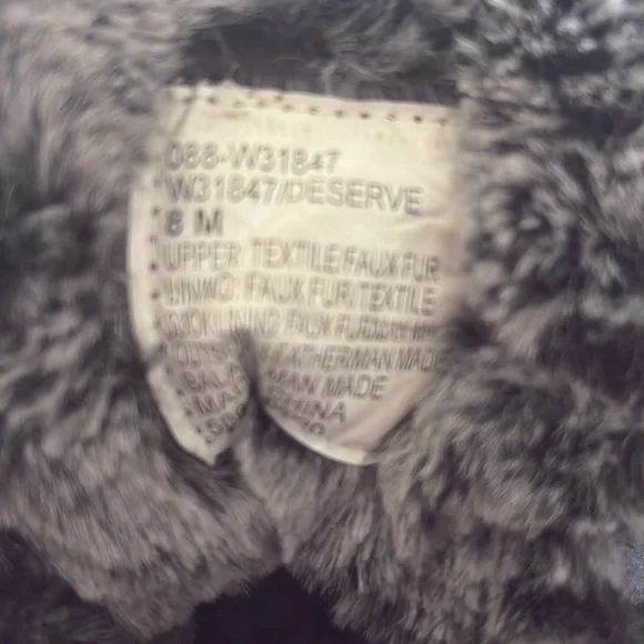 White Mountain black boots, fur lined, size 8, only worn once. - Picture 5 of 5